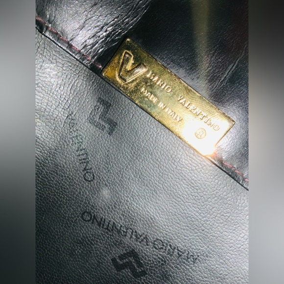VGT Mario Valentino authentic. Black classy clutch/purse Gold Detail “Host Pick” - Picture 8 of 10